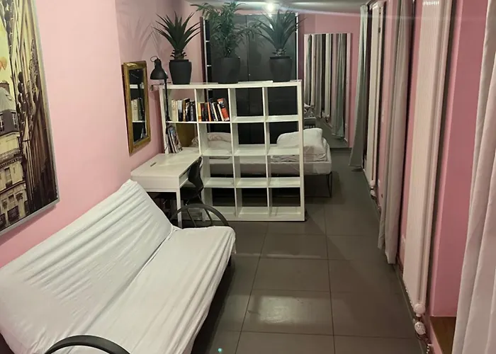 36 Kreuzberg Vandrarhem *